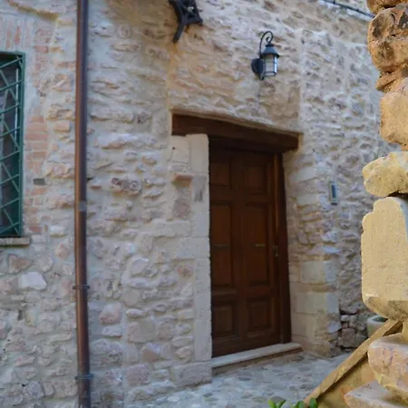 Casa Borgo Emanuele Bed & Breakfast *